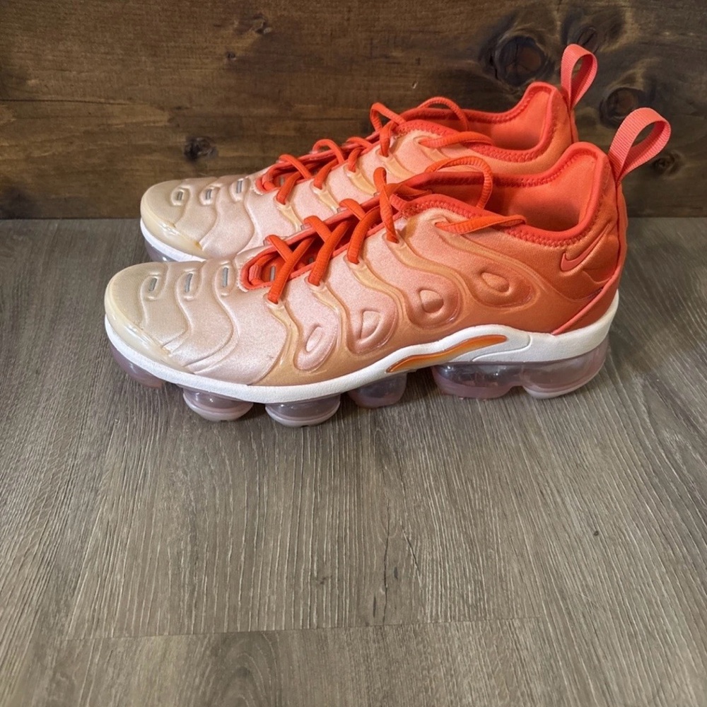 Nike Orange and Cream Athletic Shoes